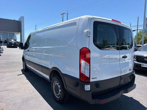 Oxford White 2016 Ford Transit-150 Base