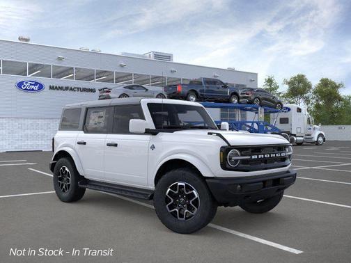 Oxford White 2026 Ford Bronco Outer Banks
