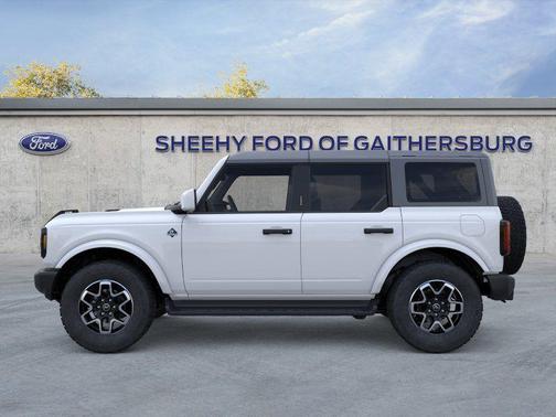 Oxford White 2026 Ford Bronco Outer Banks