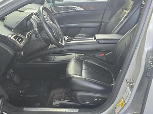 2017 Lincoln MKZ Base