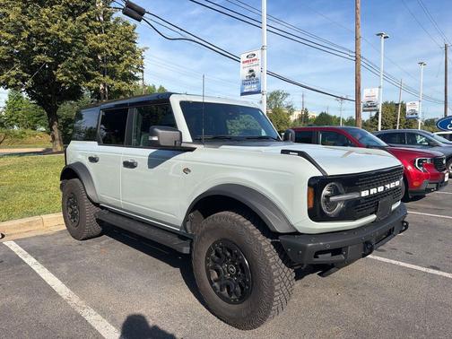 Cactus Gray 2024 Ford Bronco Wildtrak