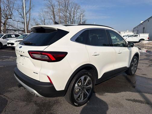 2024 Ford Escape Platinum