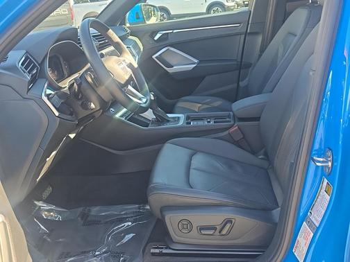 2023 Audi Q3 Premium 45 TFSI S line quattro Tiptronic