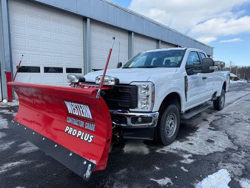 Oxford White 2026 Ford F-250 XL