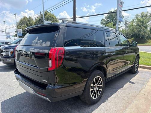 Black Metallic 2025 Ford Expedition Max Platinum