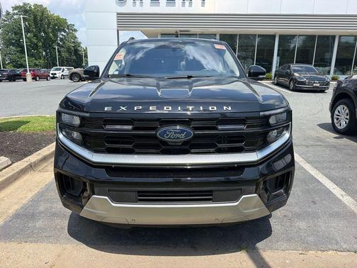 Black Metallic 2025 Ford Expedition Max Platinum