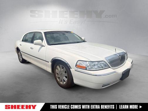 Ivory Parchment Clearcoat Tri-Coat 2003 Lincoln Town Car Cartier L