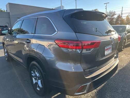 2017 Toyota Highlander Limited