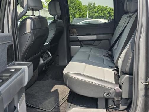 2022 Ford F-150 Lightning LARIAT