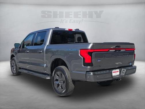 2022 Ford F-150 Lightning LARIAT