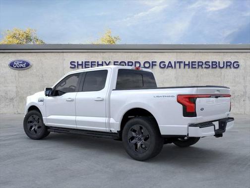 2025 Ford F-150 Lightning LARIAT