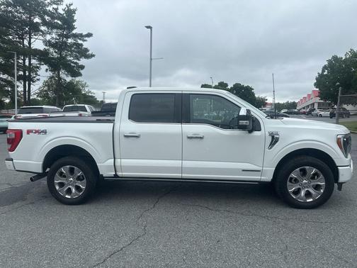 Star White Metallic Tri-Coat 2023 Ford F-150 Platinum