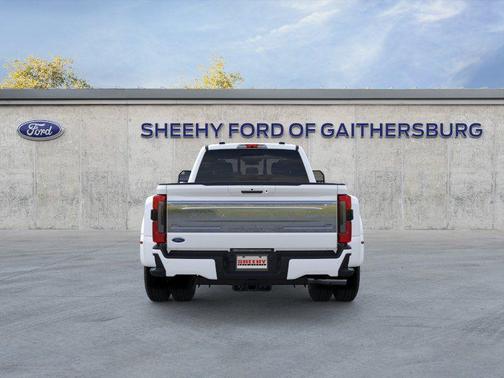 Star White Metallic Tri-Coat 2026 Ford F-350 Platinum