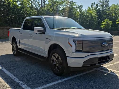 2023 Ford F-150 Lightning LARIAT