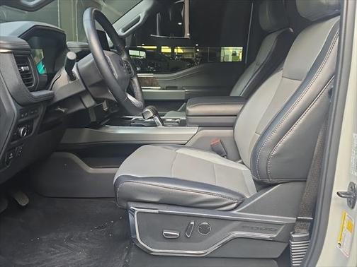 2023 Ford F-150 Lightning LARIAT