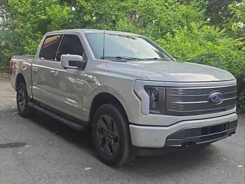 2023 Ford F-150 Lightning LARIAT