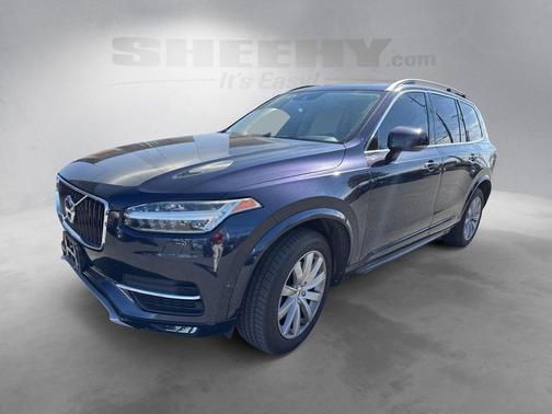 2016 Volvo XC90 T6 Momentum