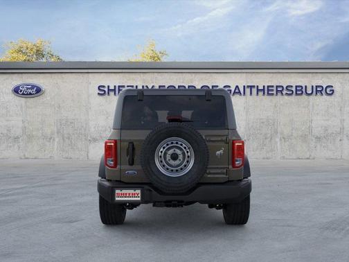 2025 Ford Bronco Base