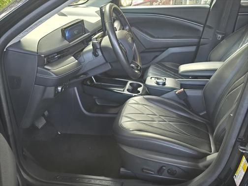 2022 Ford Mustang Mach-E California Route 1