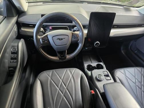 2022 Ford Mustang Mach-E California Route 1