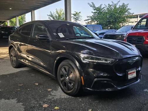2022 Ford Mustang Mach-E California Route 1