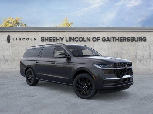 Infinite Black Metallic Clearcoat 2026 Lincoln Navigator Reserve