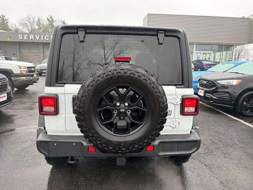 2025 Jeep Wrangler Willys