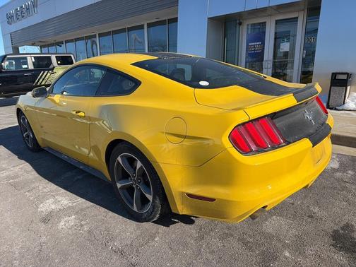 2015 Ford Mustang V6