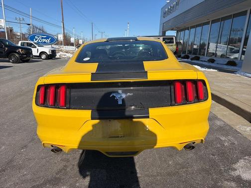 2015 Ford Mustang V6