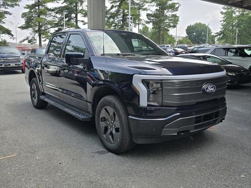 2024 Ford F-150 Lightning LARIAT