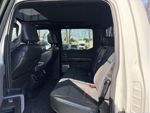 Avalanche 2023 Ford F-150 Raptor