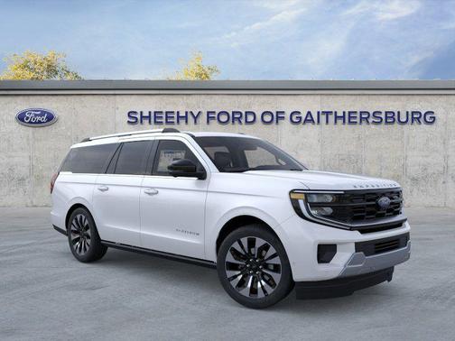 Star White Metallic Tri-Coat 2026 Ford Expedition Max Platinum