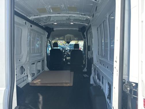 2025 Ford Transit-250 Base