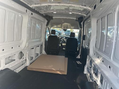 2025 Ford Transit-250 Base