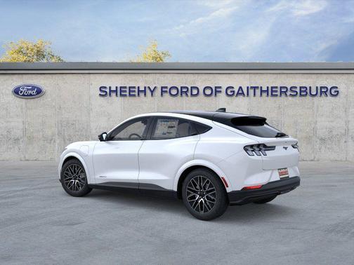 Star White Metallic Tri-Coat 2026 Ford Mustang Mach-E Premium