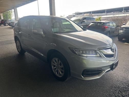 Lunar Silver Metallic 2017 Acura RDX AcuraWatch Plus Package