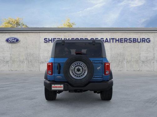 2025 Ford Bronco Base