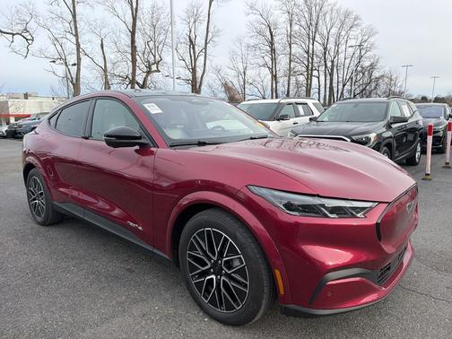 2025 Ford Mustang Mach-E Premium