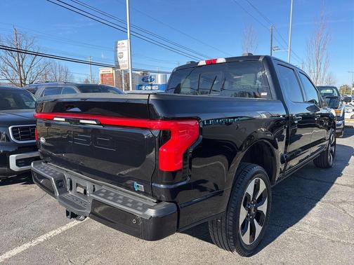 2025 Ford F-150 Lightning Platinum