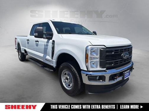 Oxford White 2025 Ford F-250 XL