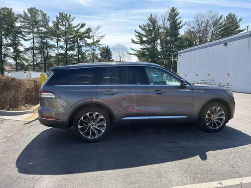 Asher Gray Metallic Clearcoat 2025 Lincoln Aviator Reserve AWD