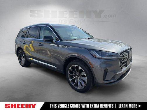 Asher Gray Metallic Clearcoat 2025 Lincoln Aviator Reserve AWD