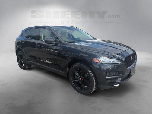 Ultimate Black Metallic 2017 Jaguar F-PACE 35t Premium