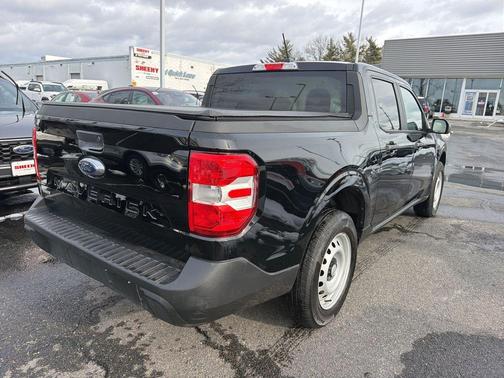 2022 Ford Maverick XL