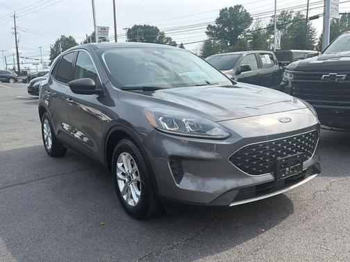 Carbonized Gray Metallic 2022 Ford Escape SE