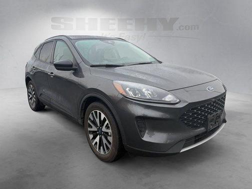 Magnetic Metallic 2020 Ford Escape SE