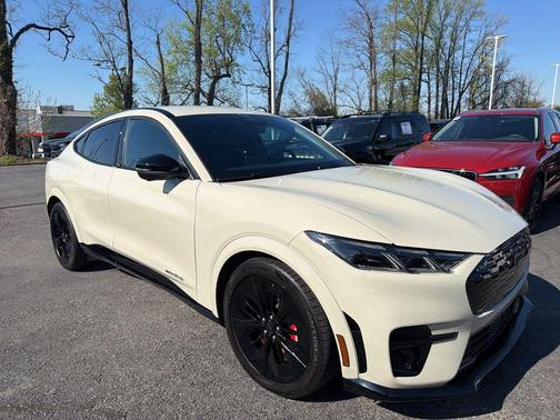 Desert Sand 2025 Ford Mustang Mach-E GT
