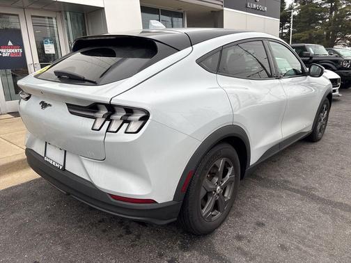 2021 Ford Mustang Mach-E Select