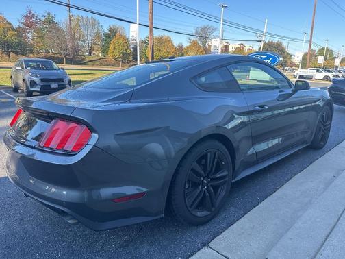 2017 Ford Mustang EcoBoost Premium