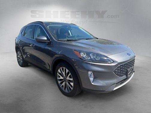 Carbonized Gray Metallic 2022 Ford Escape Titanium